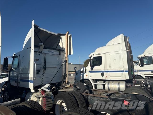 Volvo VNR64T Cavalos Mecânicos