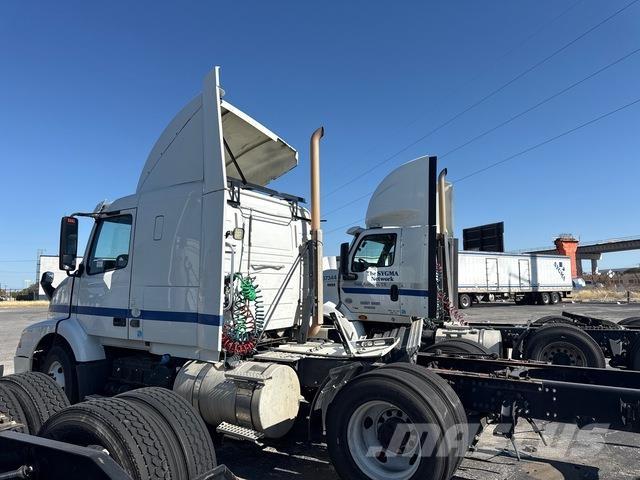 Volvo VNR64T Cavalos Mecânicos