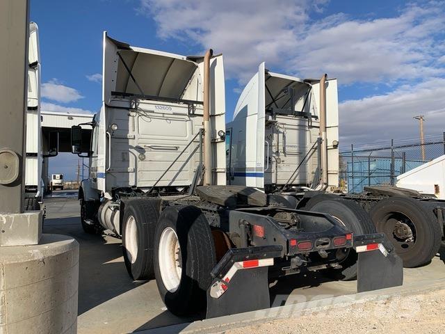 Volvo VNR64T Cavalos Mecânicos