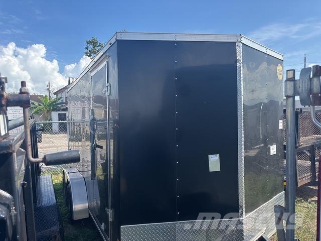 Wells Cargo  Reboques de caixa fechada