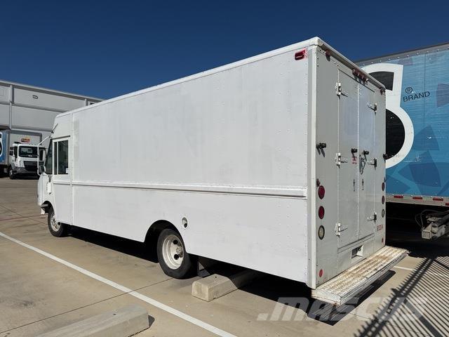 Workhorse P42 Caixa fechada