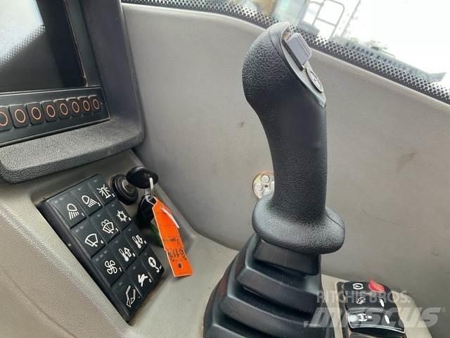 Yanmar B110W Escavadoras de rodas