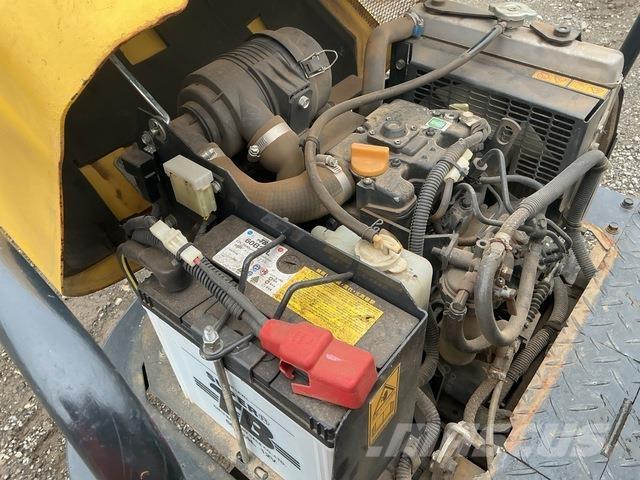 Yanmar C12R-B Dumpers de rastos