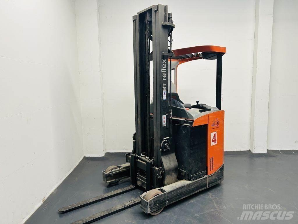 BT RRE140 Empilhadores Elevadores