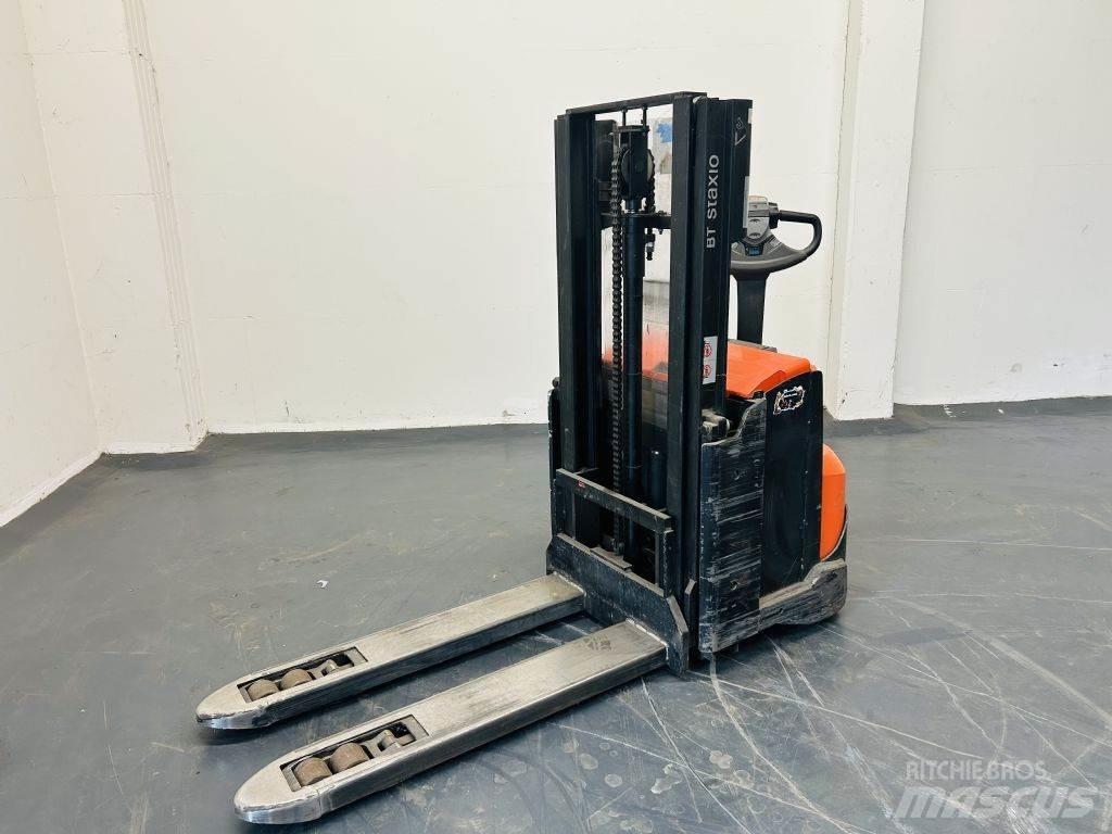 BT SWE200 Empilhador para operador externo
