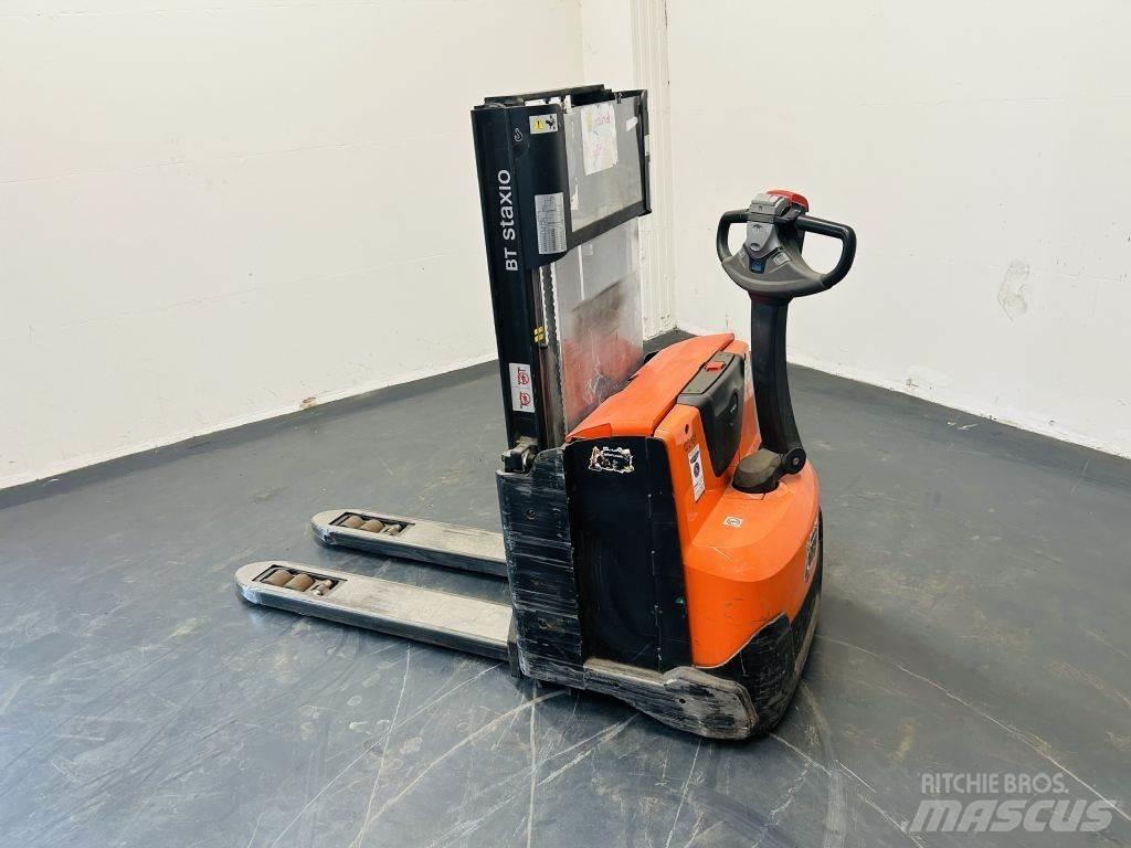 BT SWE200 Empilhador para operador externo