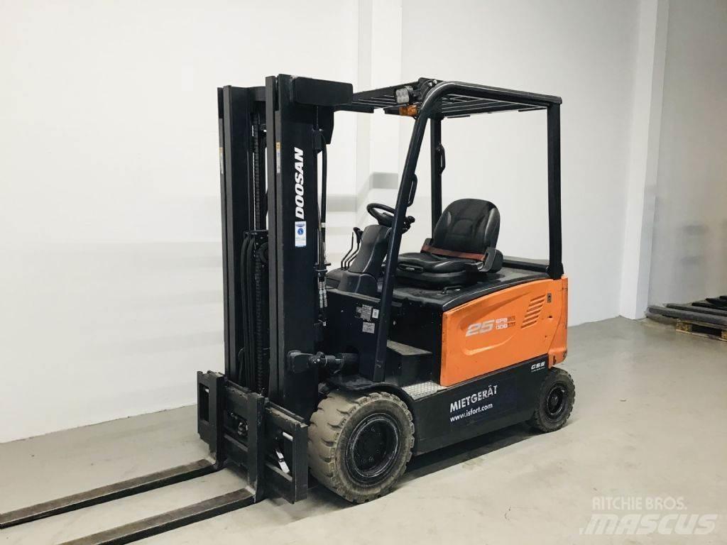 Doosan B25X-7 Empilhadores eléctricos