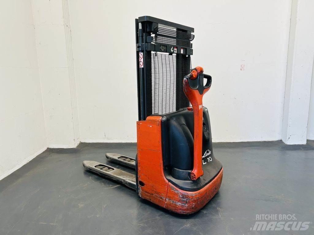 Linde L10 Empilhador para operador externo