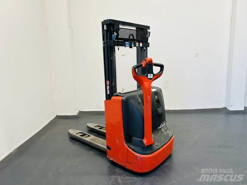 Linde L10B Empilhador para operador externo