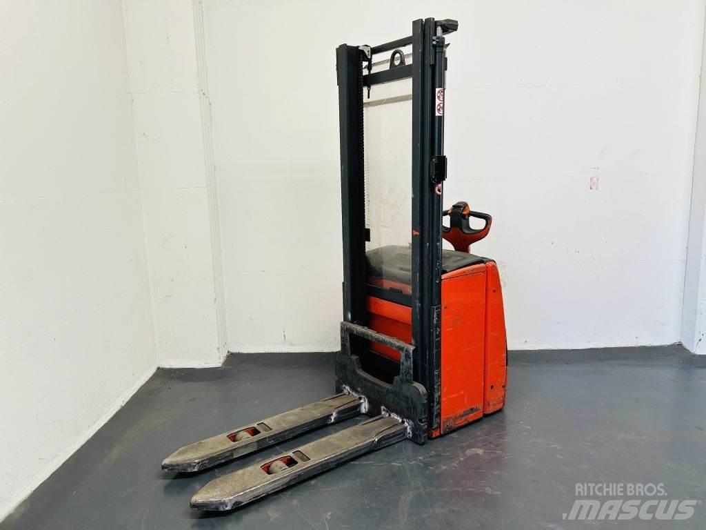 Linde L16 Empilhador para operador externo
