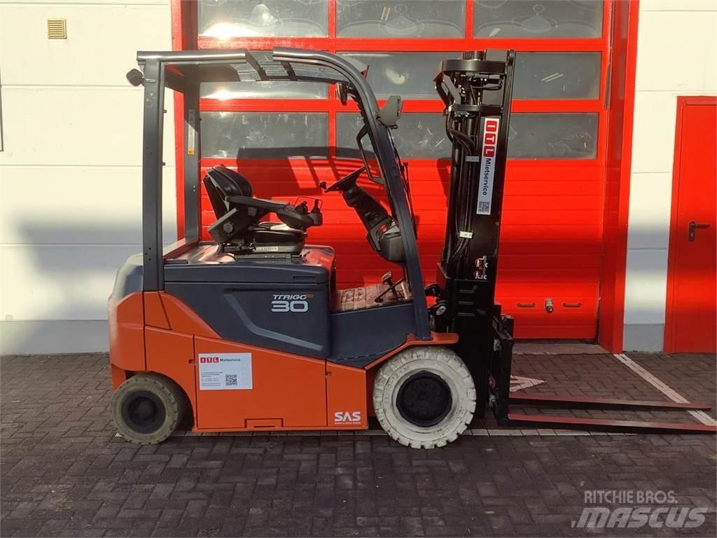 Toyota 8FBMKT30 Empilhadores eléctricos