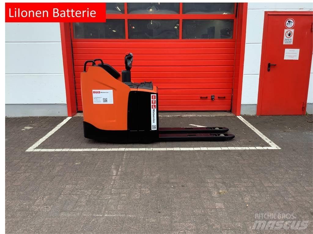 Toyota LPE200 Porta palettes