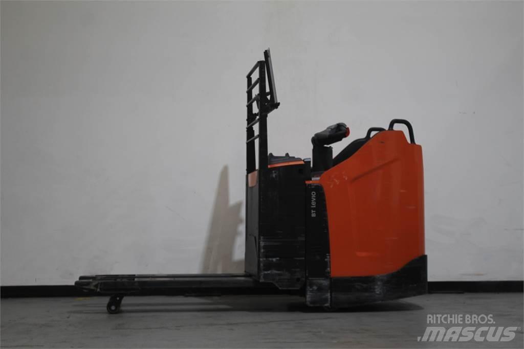 Toyota LPE200 Porta palettes