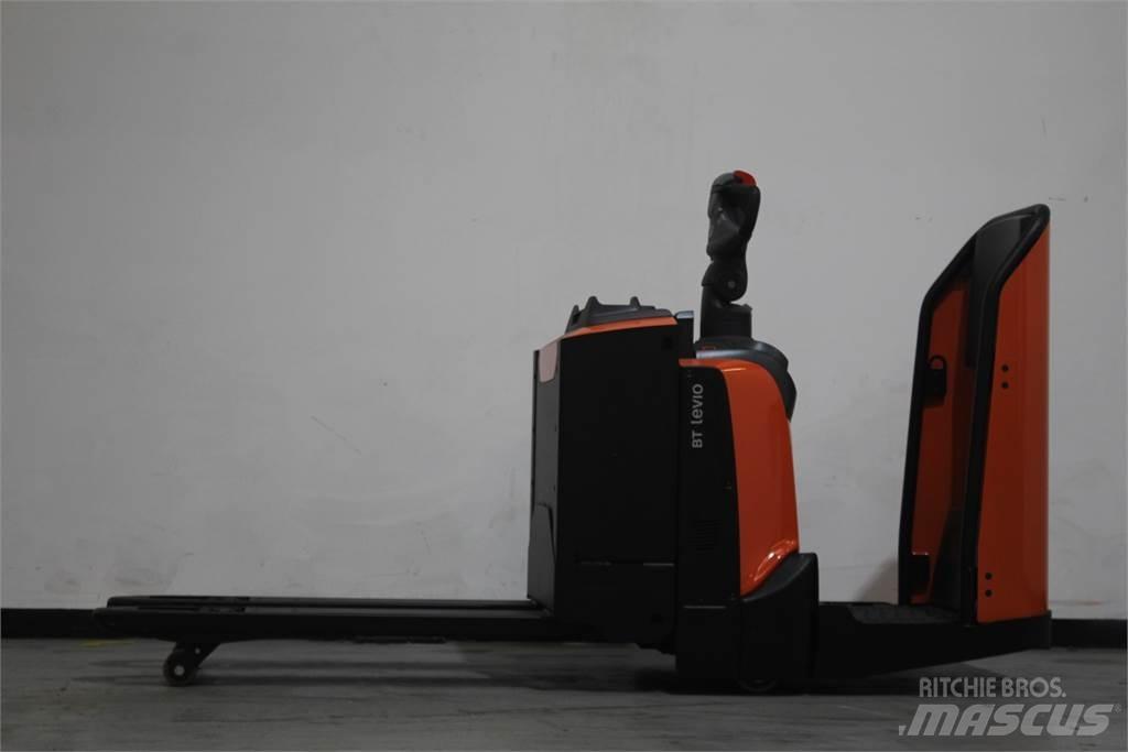Toyota LPE200 Porta palettes