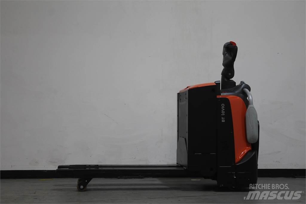 Toyota LPE200B Porta palettes
