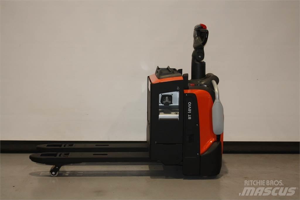 Toyota LPE220 Porta palettes