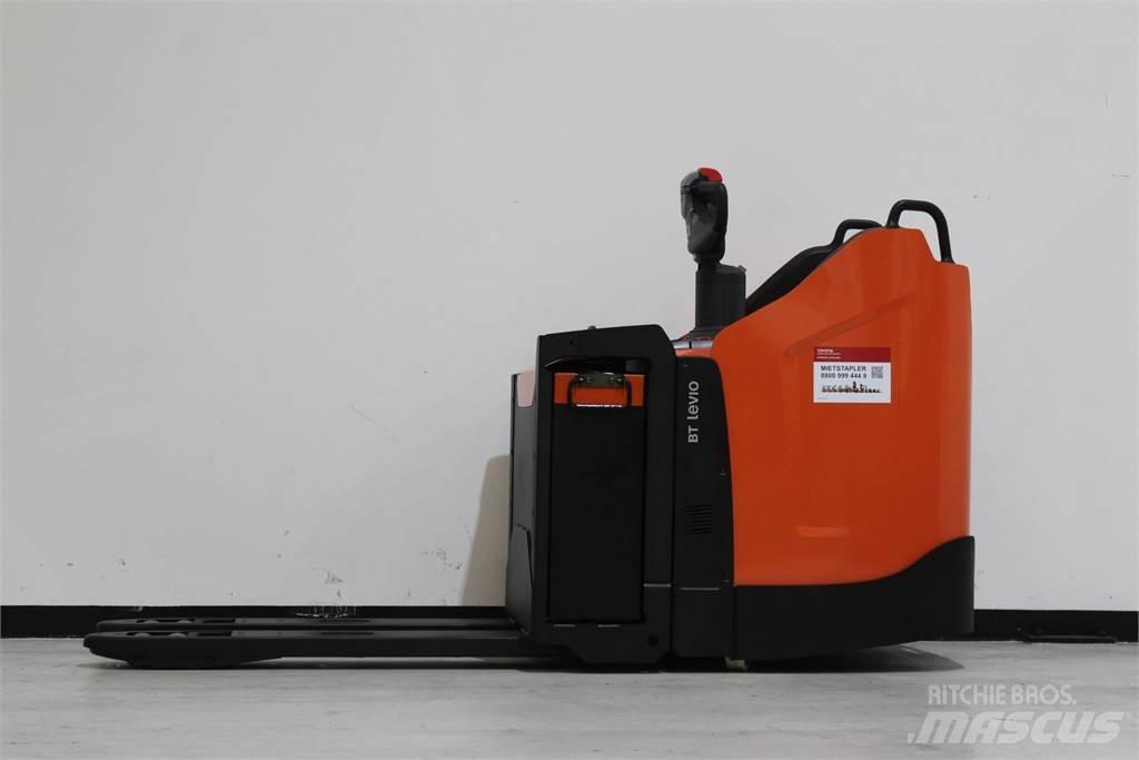 Toyota LPE220 Porta palettes