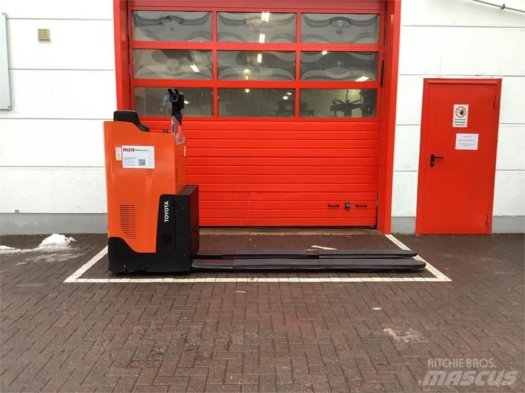 Toyota LSI200 Porta palettes