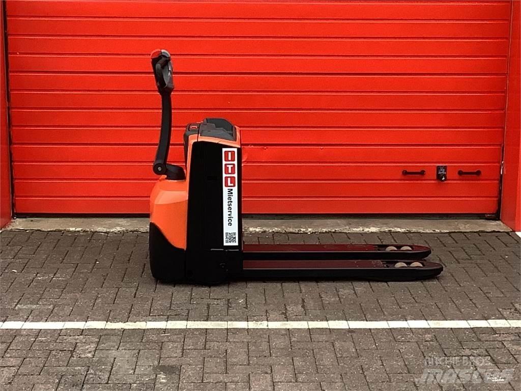 Toyota LWE180 Porta palettes