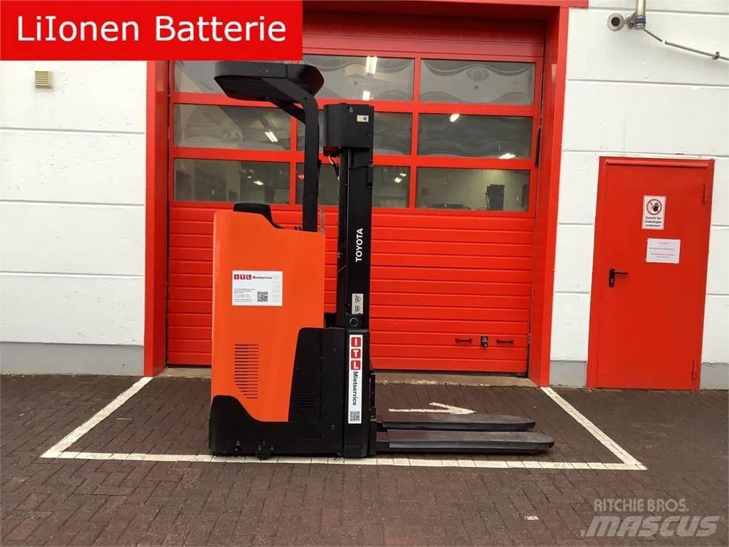 Toyota SSI160LN Empilhador para operador externo