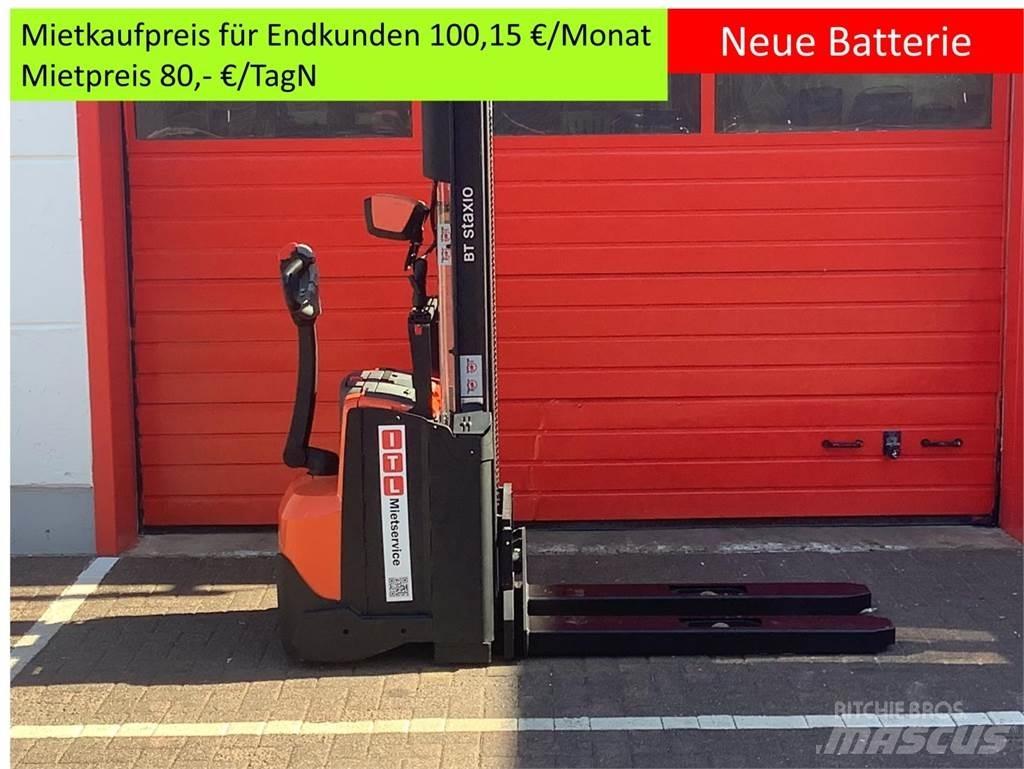 Toyota SWE100 Empilhador para operador externo