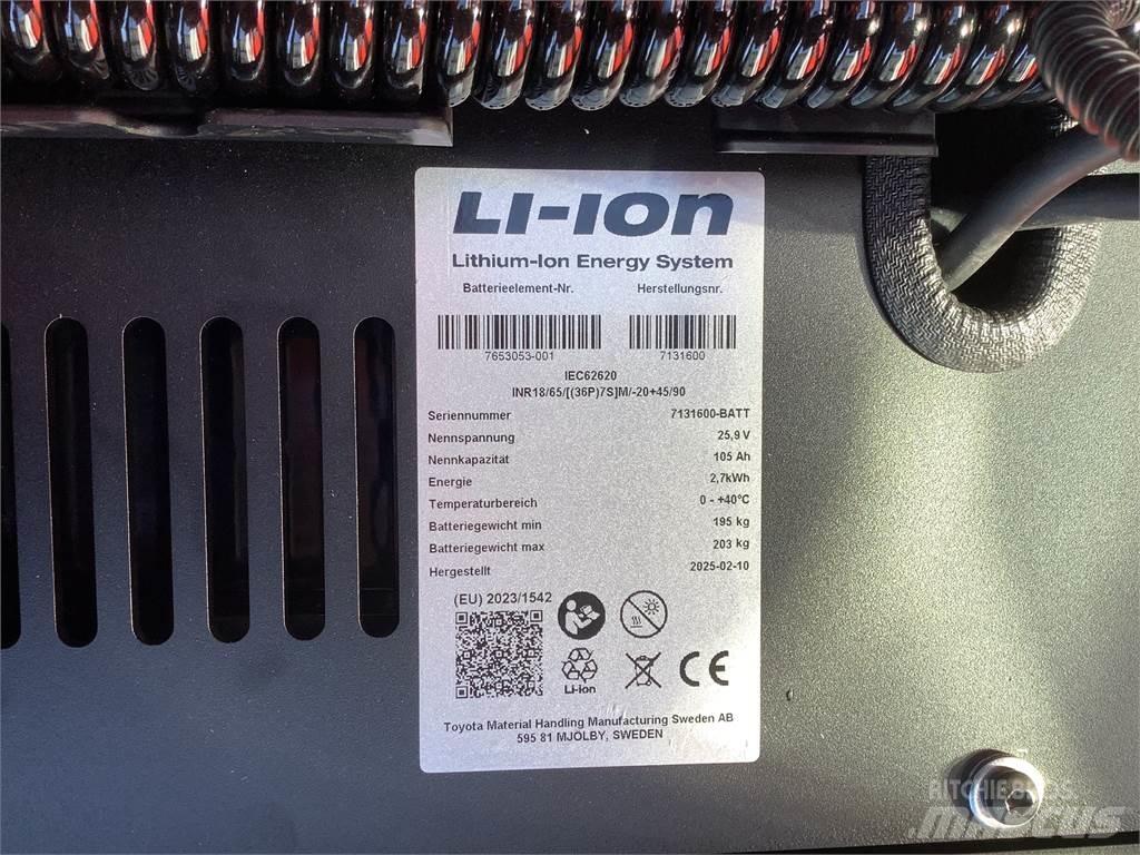 Toyota SWE120L Empilhador para operador externo