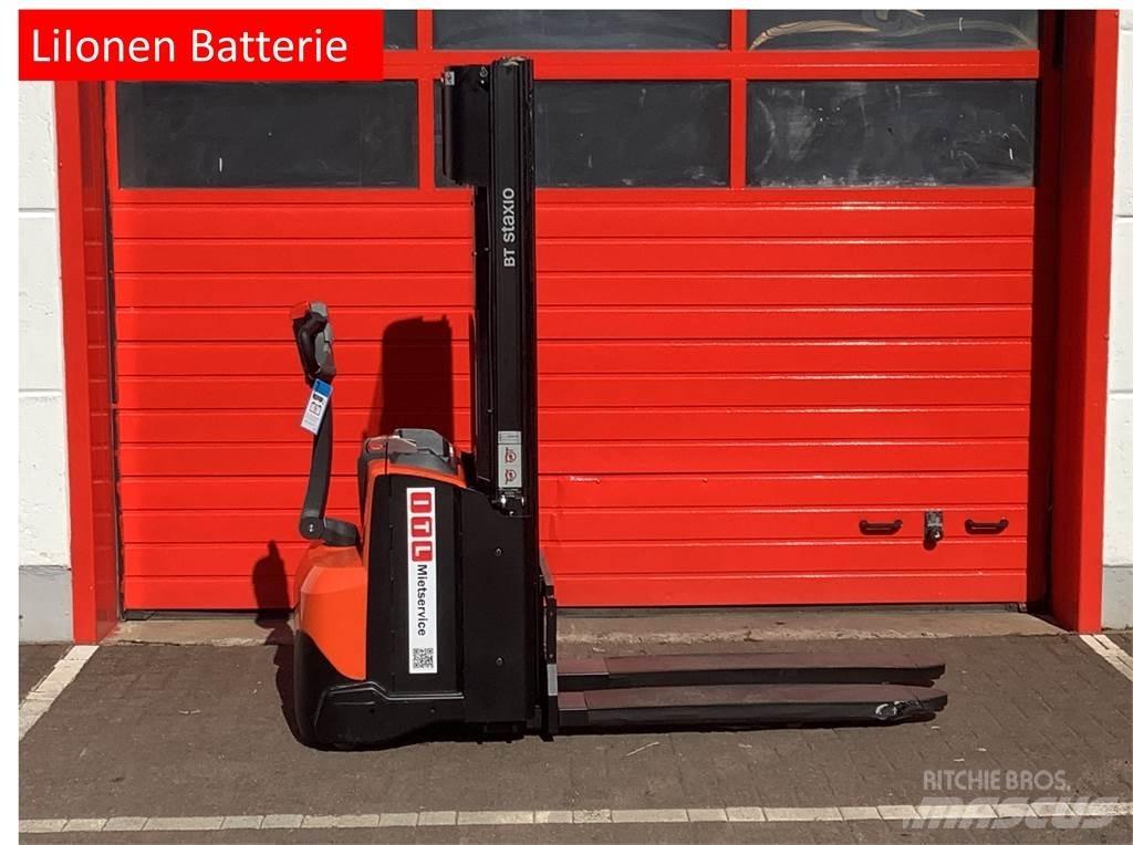 Toyota SWE120L Empilhador para operador externo