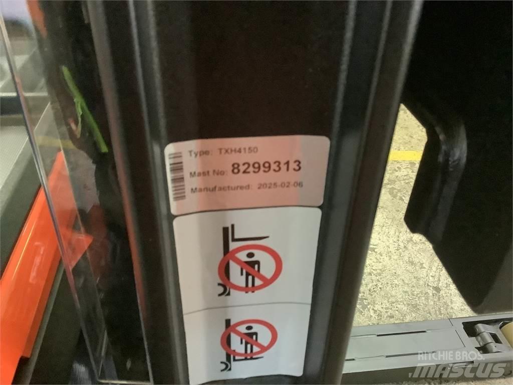 Toyota SWE120L Empilhador para operador externo
