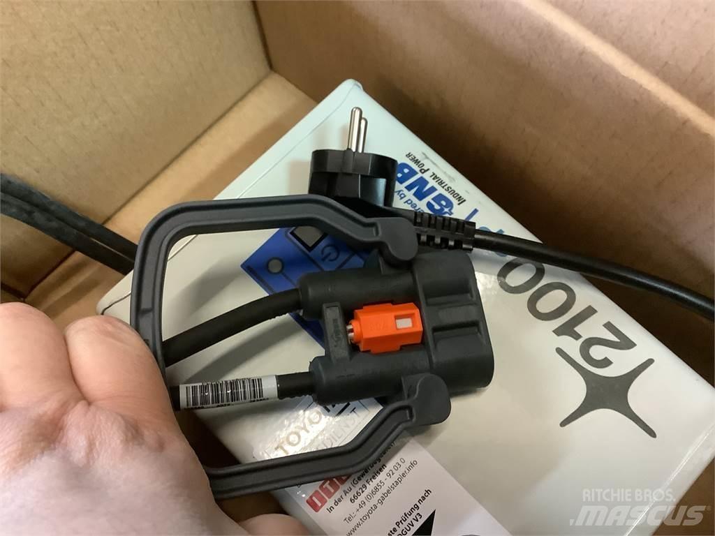 Toyota SWE120L Empilhador para operador externo