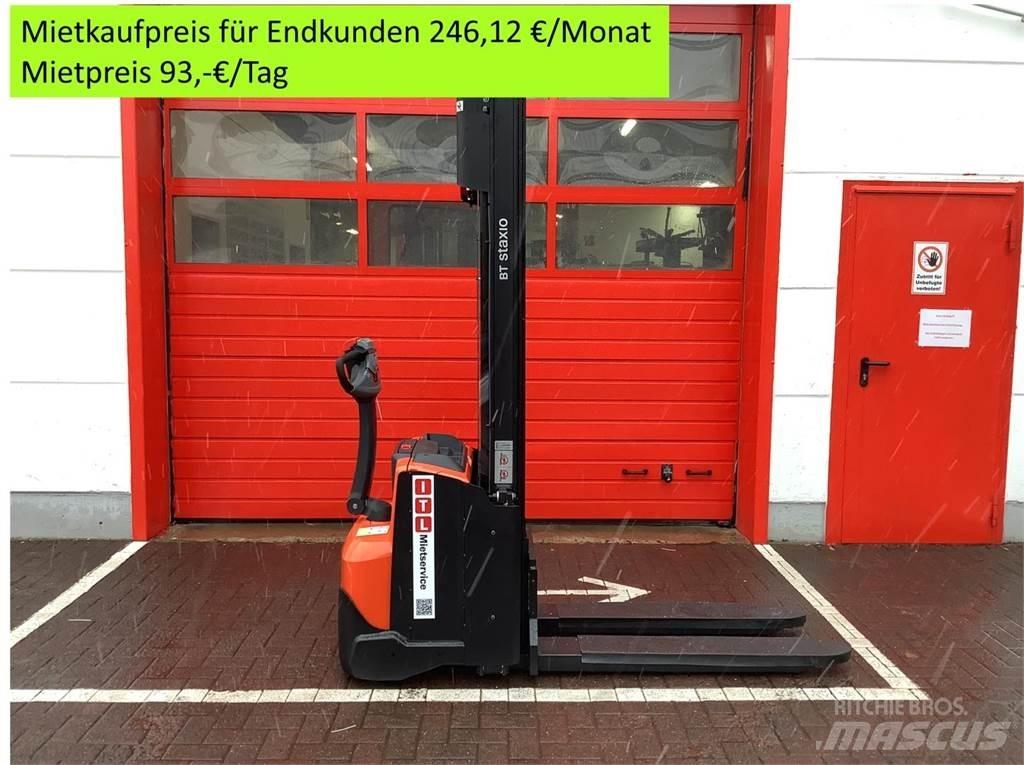 Toyota SWE140L Empilhador para operador externo