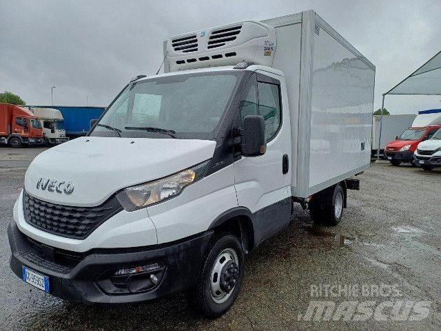 Iveco 35C16 Caminhões caixa temperatura controlada