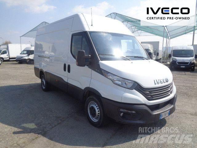 Iveco 35S14 Caixa fechada