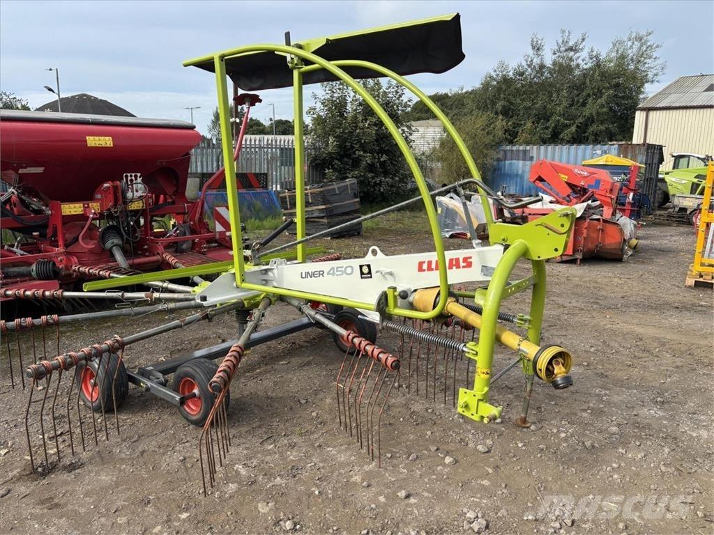 CLAAS LINER 450 Ancinho virador
