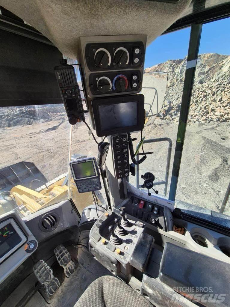 CAT 980M Carregadeiras de rodas