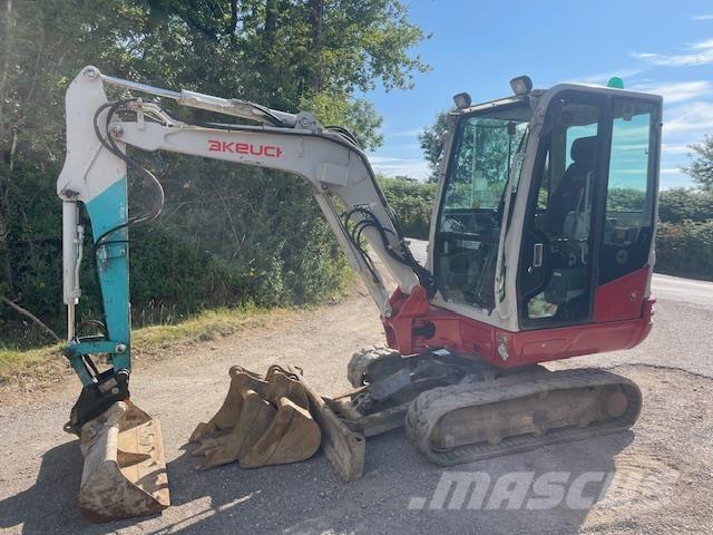 Takeuchi TB230 Escavadoras Midi 7t - 12t