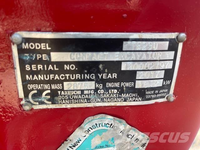 Takeuchi TB230 Escavadoras Midi 7t - 12t