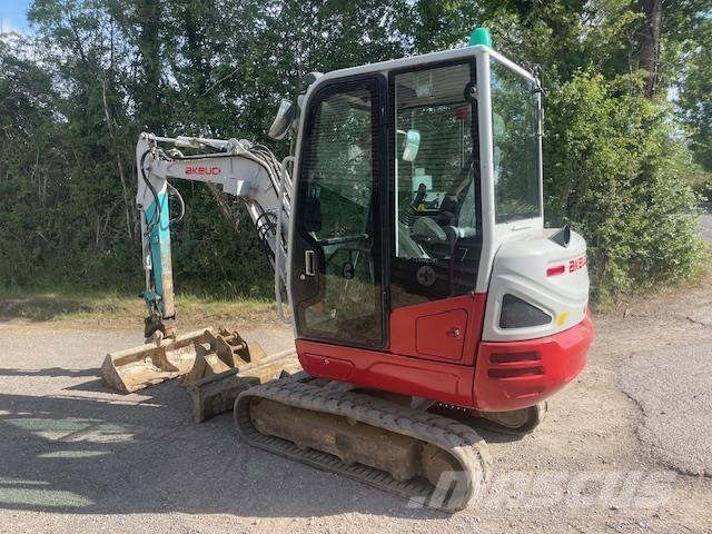 Takeuchi TB230 Escavadoras Midi 7t - 12t