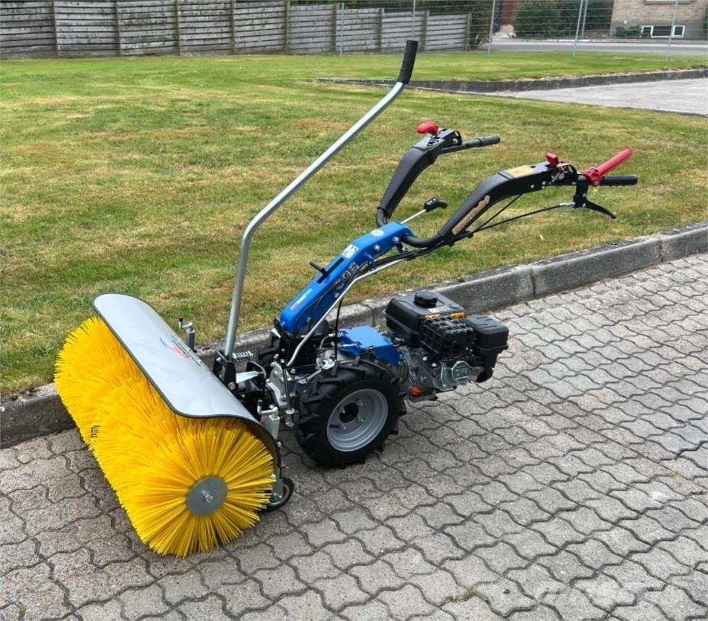 BCS 606 Tractores de duas rodas e cultivadores