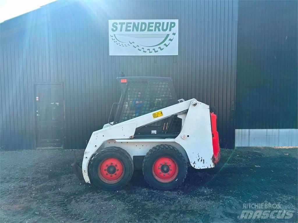 Bobcat S130 Mini carregadoras