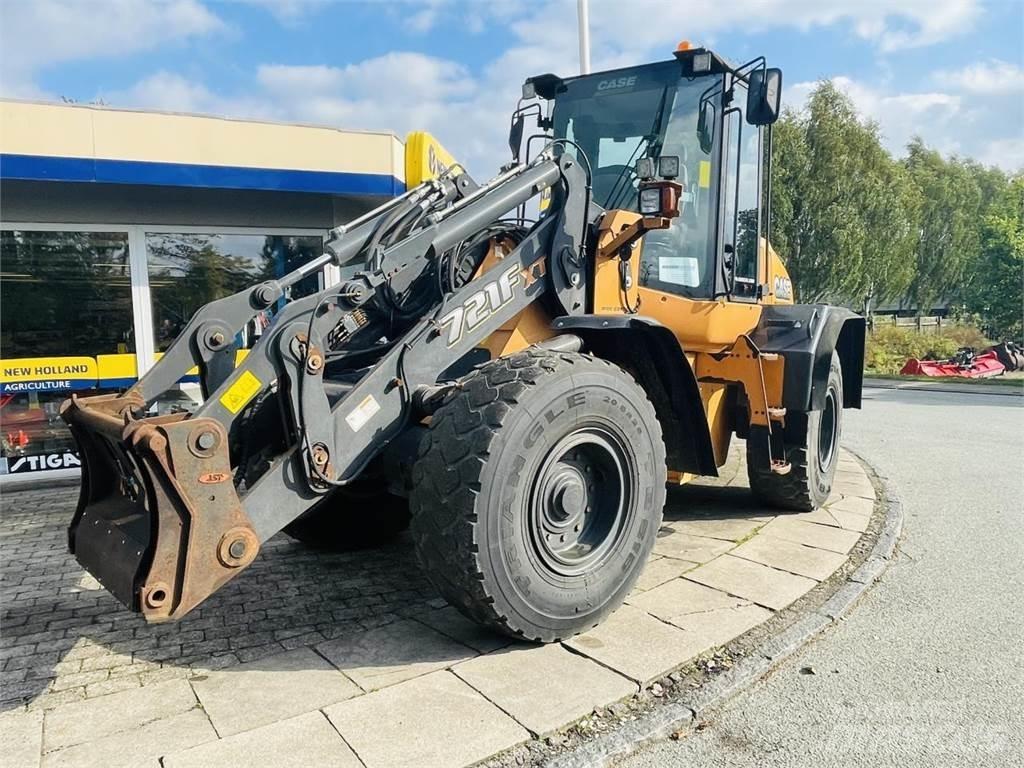 CASE 721F Carregadeiras de rodas