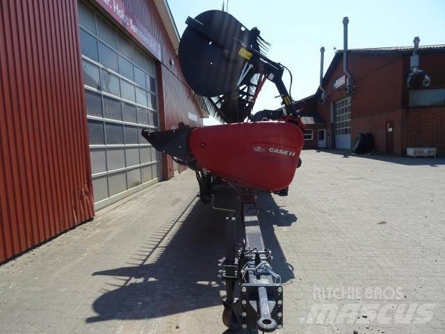 Case IH 30F Ceifeiras debulhadoras compactas