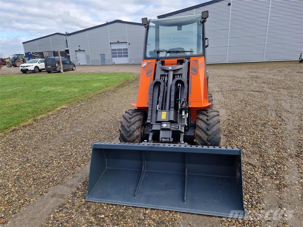 Cast 40 XD Mini carregadoras