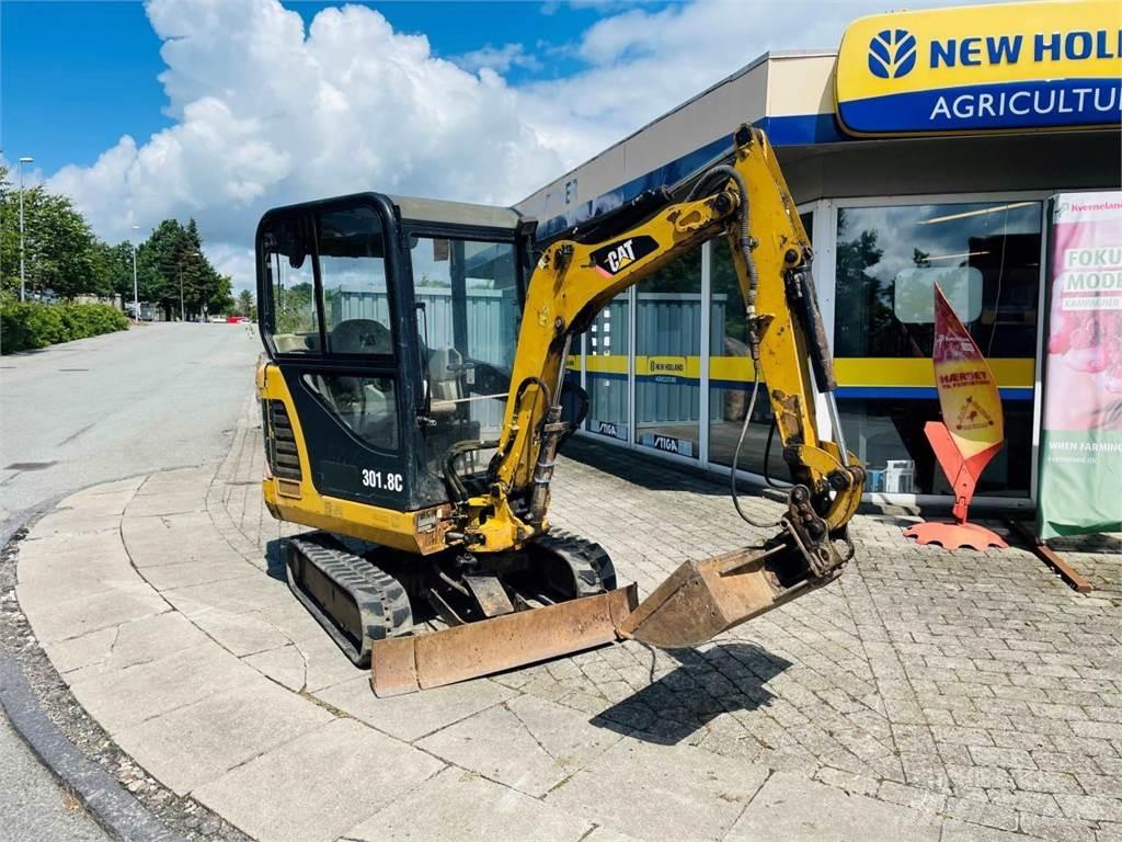 CAT 301.8C Miniescavadeiras