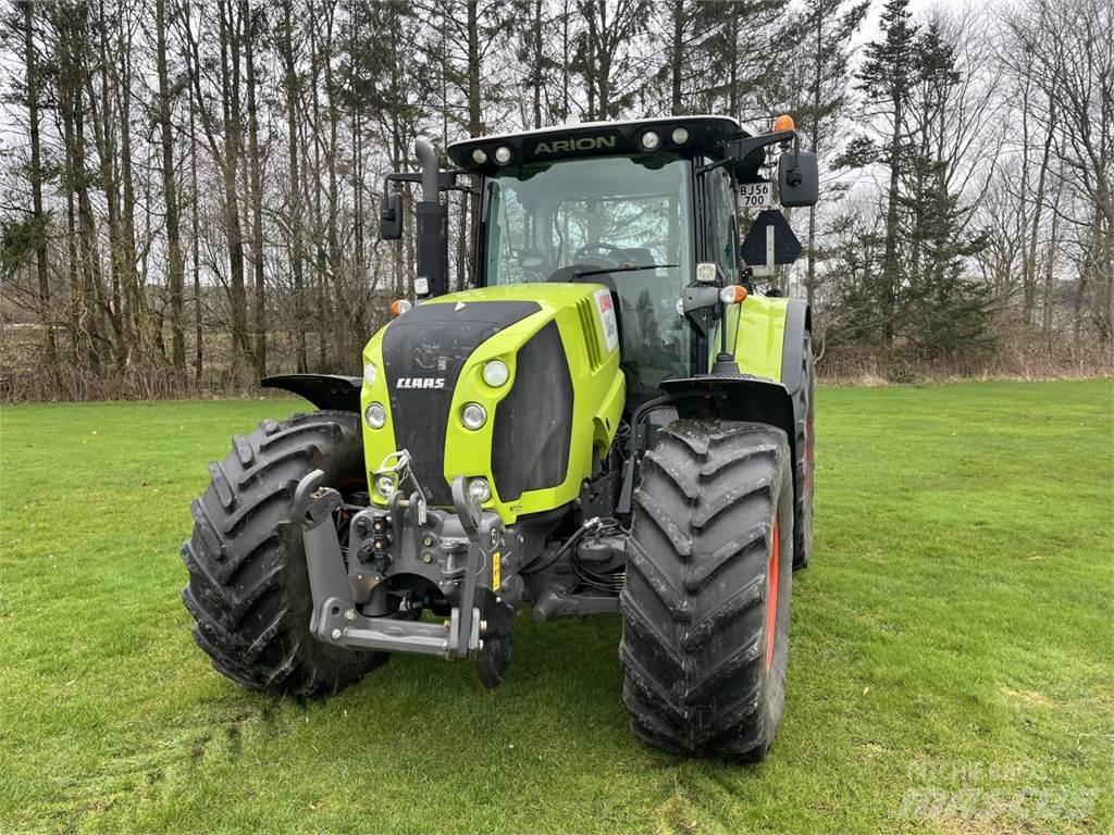 CLAAS ARION 640 Tratores Agrícolas usados