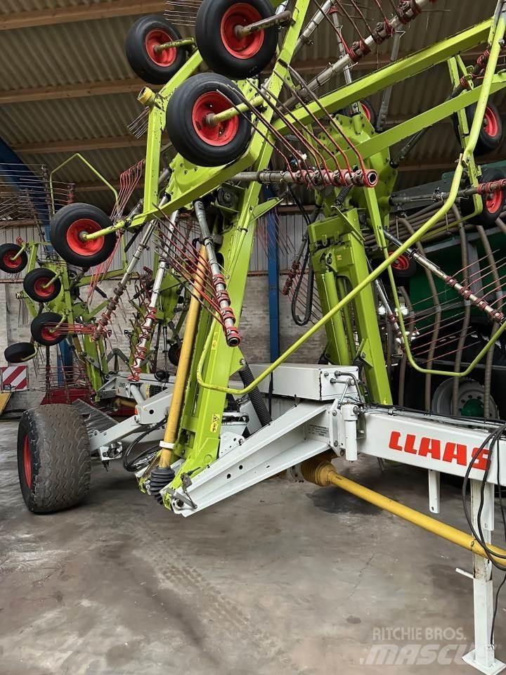 CLAAS LINER 3000 Ancinho virador
