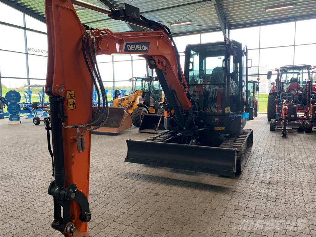 Develon DX63-7 Escavadeiras de esteiras