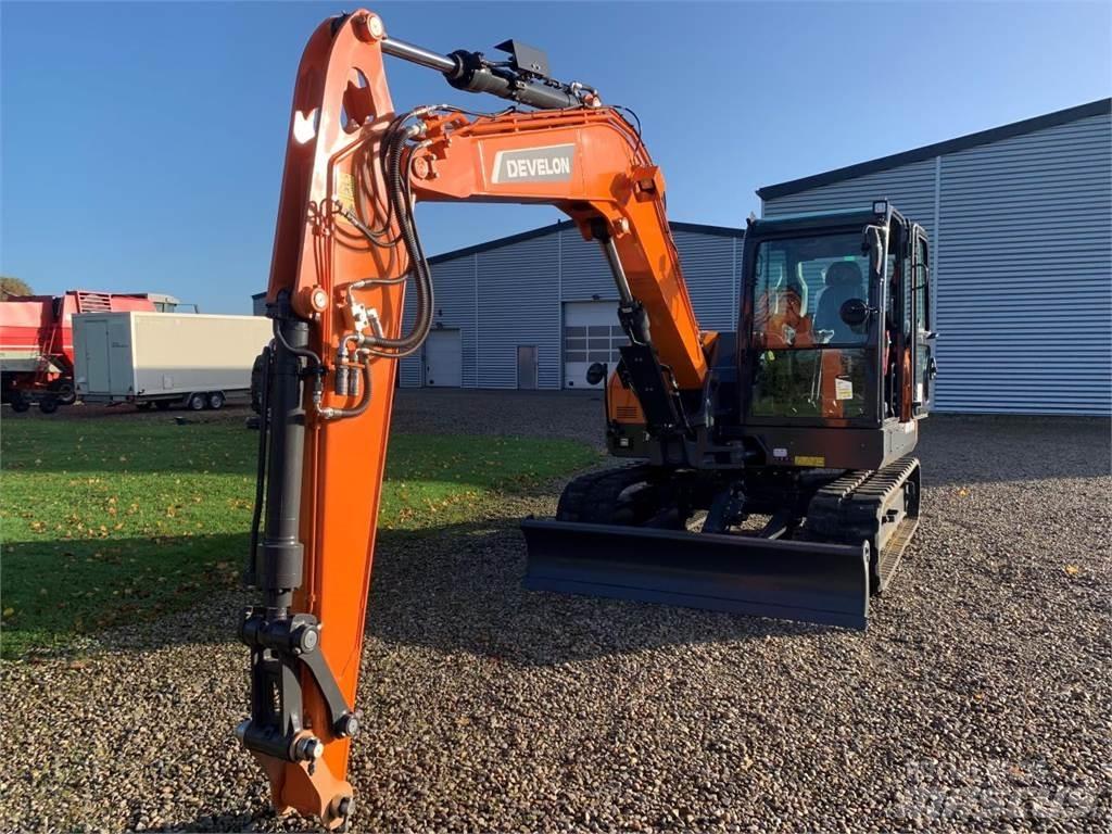 Develon DX85R-7 Miniescavadeiras