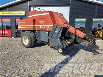 Hesston 4860S Enfardadeira de fardos quadrados