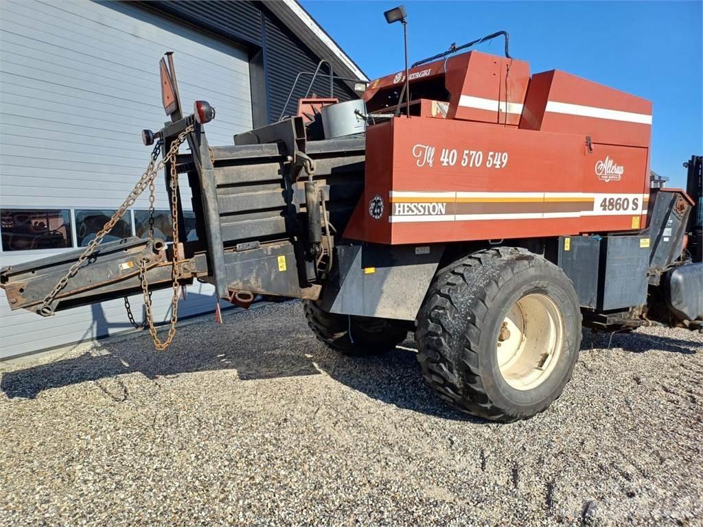 Hesston 4860S Enfardadeira de fardos quadrados