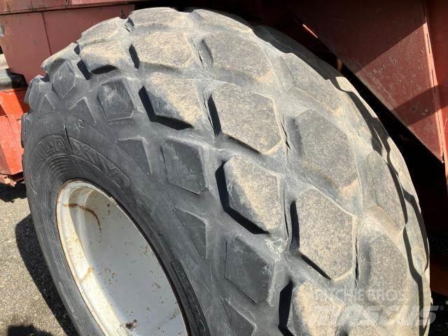 Hesston 4900 Enfardadeira de fardos quadrados